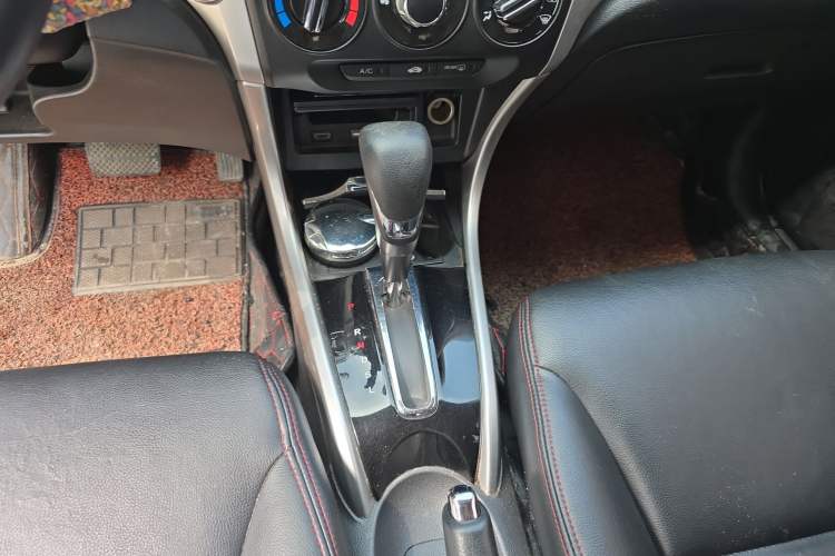 Used Honda Crider 2016 1.8L CVT Luxury Edition Gear Lever