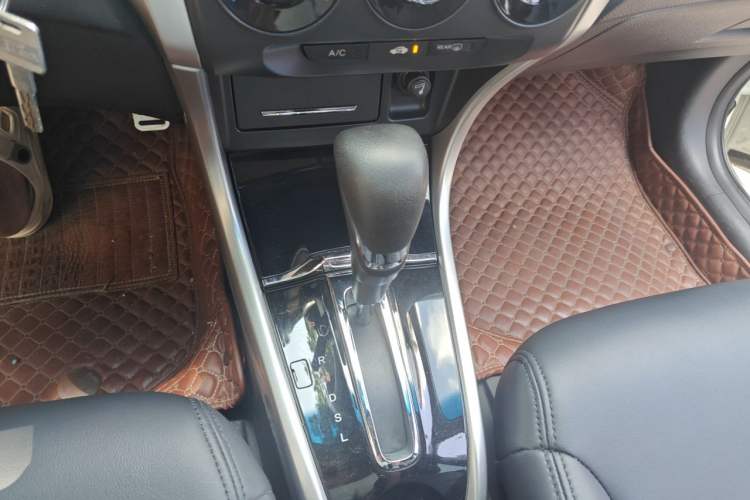 Used Honda Crider 2016 1.8L CVT Comfort Version Gear Lever