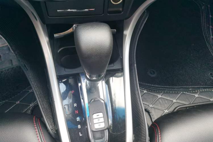 Used Honda Crider 2016 1.8L CVT Luxury Edition Gear Lever