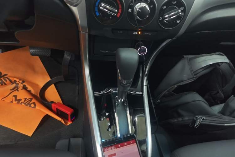 Used Honda Crider 2016 1.8L CVT Luxury Edition Gear Lever