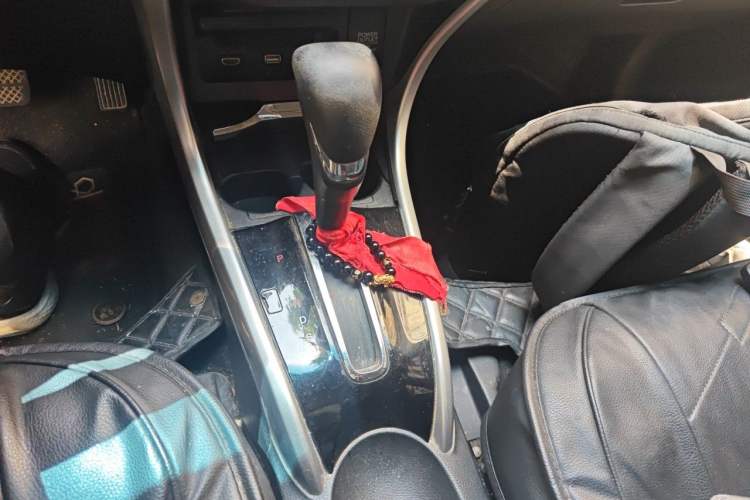 Used Honda Crider 2016 1.8L CVT Leading Edition Gear Lever