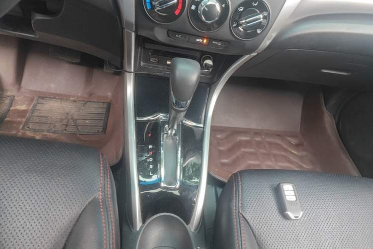 Used Honda Crider 2016 1.8L CVT Luxury Edition Gear Lever