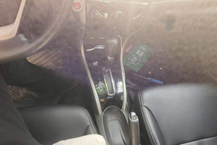 Used Honda Crider 2016 1.8L CVT Luxury Edition Gear Lever