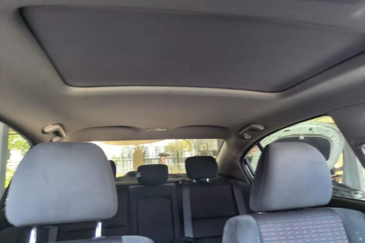 Used Honda Crider 2016 1.8L CVT Luxury Edition Headliner