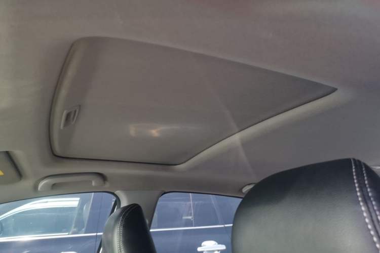 Used Honda Crider 2016 1.8L CVT Luxury Edition Headliner