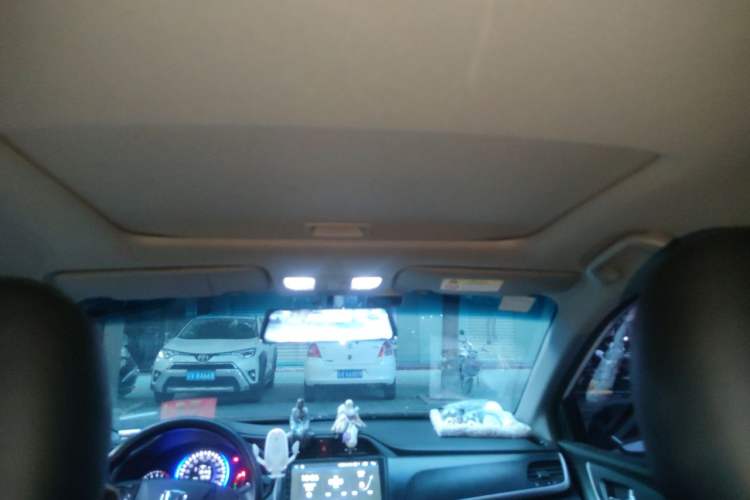 Used Honda Crider 2016 1.8L CVT Luxury Edition Headliner