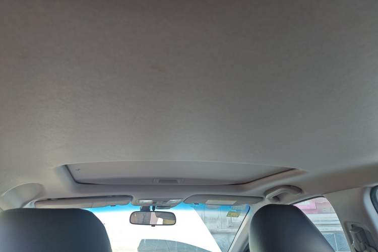 Used Honda Crider 2016 1.8L CVT Luxury Edition Headliner