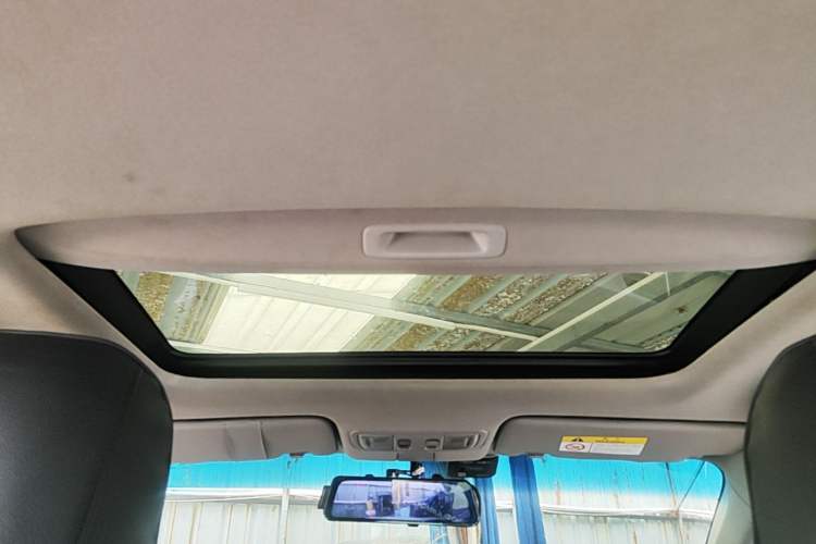 Used Honda Crider 2016 1.8L CVT Luxury Edition Headliner