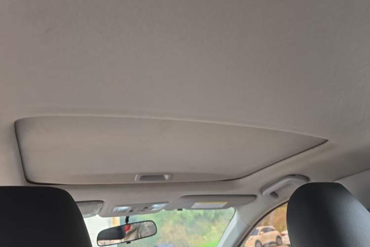 Used Honda Crider 2016 1.8L CVT Luxury Edition Headliner