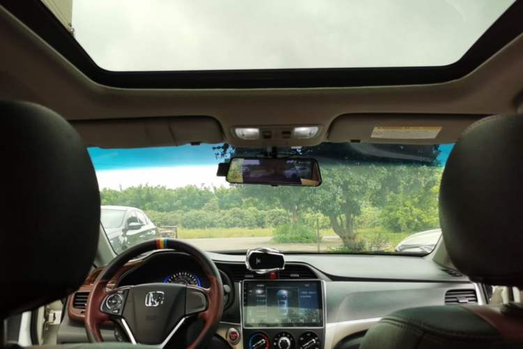 Used Honda Crider 2016 1.8L CVT Luxury Edition Headliner