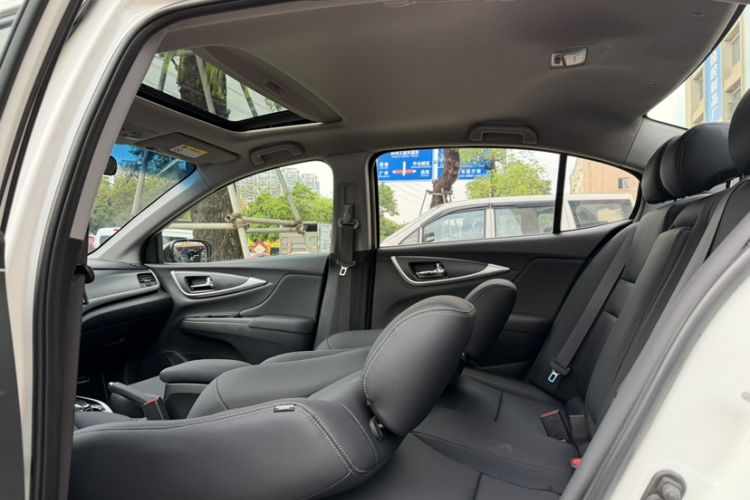 Used Honda Crider 2016 1.8L CVT Luxury Edition Headliner
