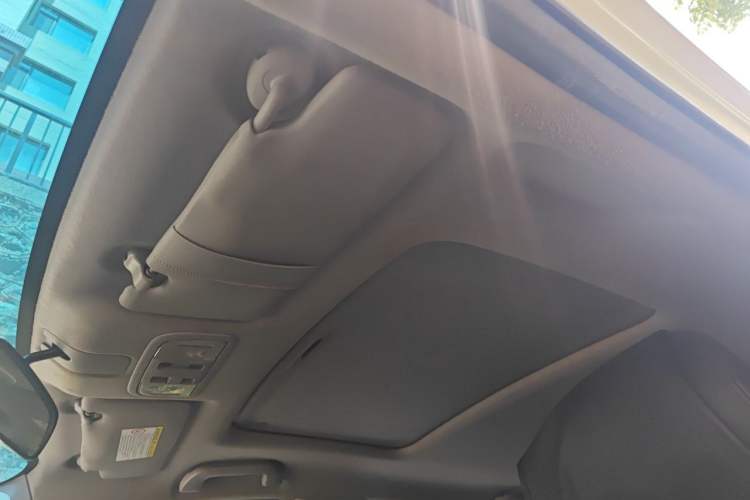Used Honda Crider 2016 1.8L CVT Leading Edition Headliner