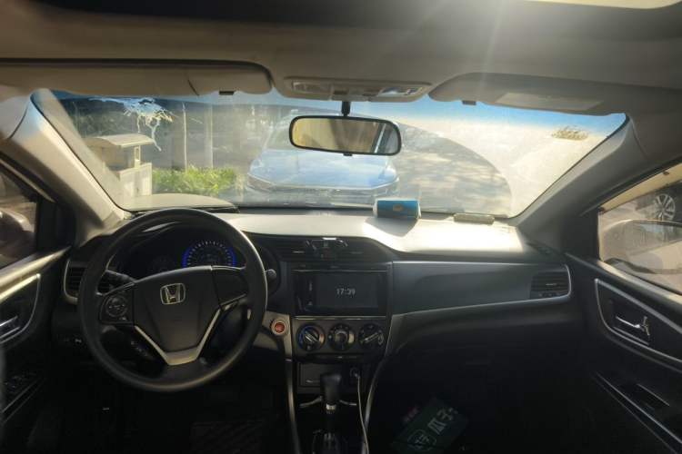 Used Honda Crider 2016 1.8L CVT Luxury Edition Headliner