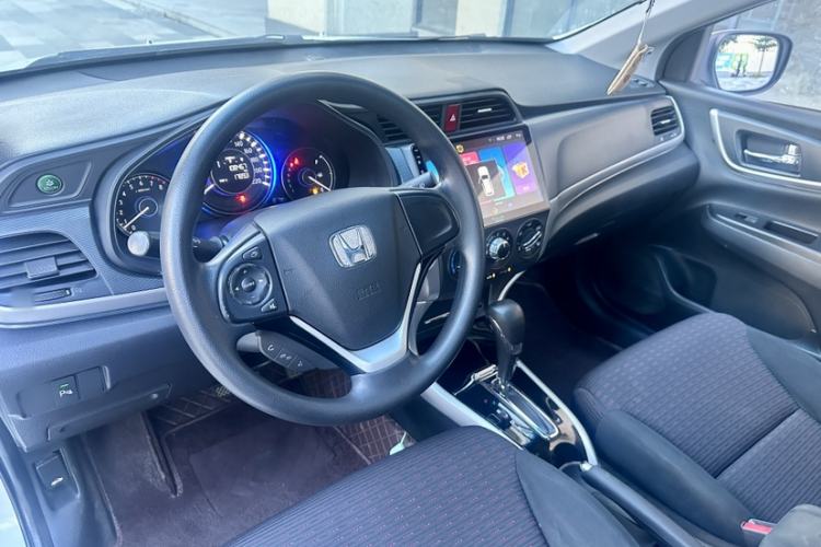 Used Honda Crider 2016 1.8L CVT Luxury Edition Interior 1