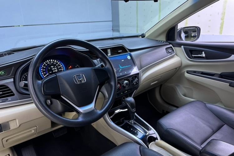 Used Honda Crider 2016 1.8L CVT Comfort Version Interior 1