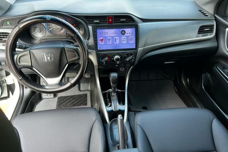 Used Honda Crider 2016 1.8L CVT Comfort Version Interior 1