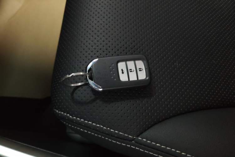 Used Honda Crider 2016 1.8L CVT Luxury Edition Interior 1