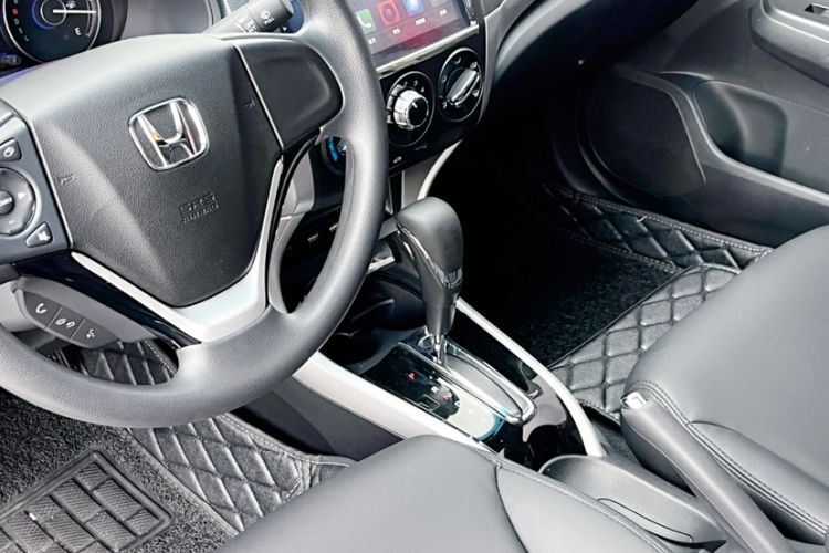 Used Honda Crider 2016 1.8L CVT Luxury Edition Interior 1