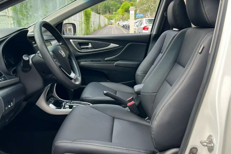 Used Honda Crider 2016 1.8L CVT Luxury Edition Interior 1