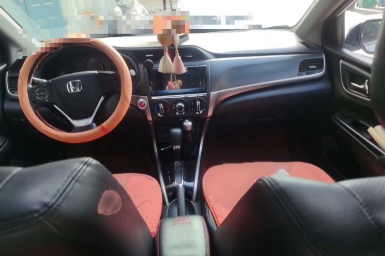 Used Honda Crider 2016 1.8L CVT Luxury Edition Interior 2