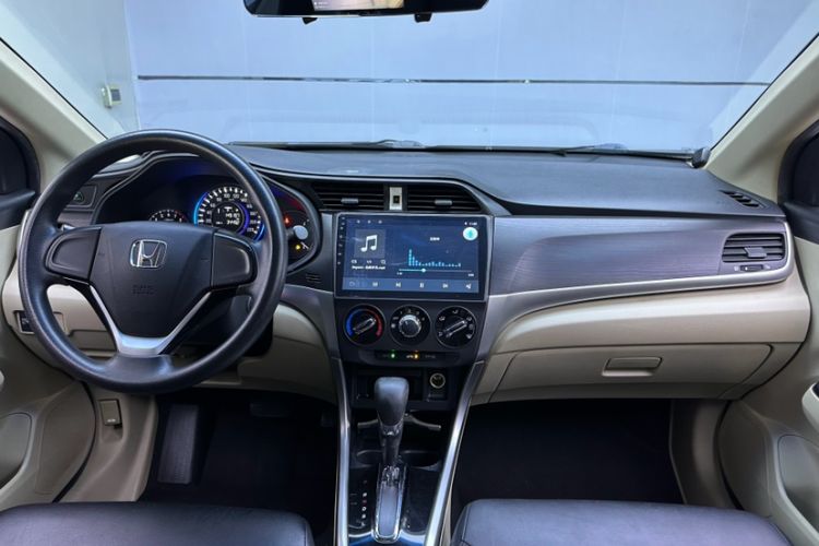 Used Honda Crider 2016 1.8L CVT Comfort Version Interior 2