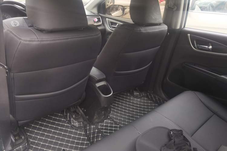 Used Honda Crider 2016 1.8L CVT Luxury Edition Interior 2