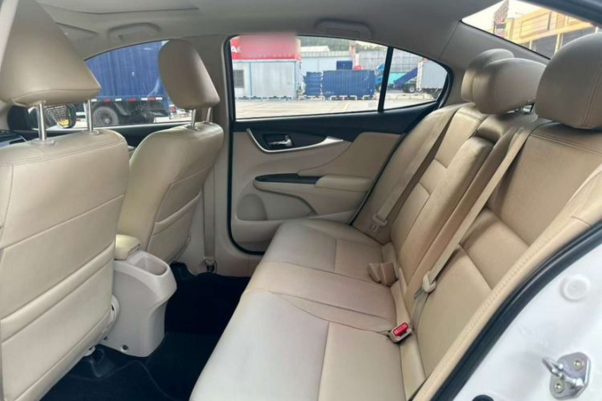 Used Honda Crider 2016 1.8L CVT Luxury Edition Interior 2