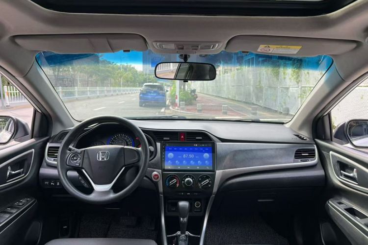 Used Honda Crider 2016 1.8L CVT Luxury Edition Interior 2