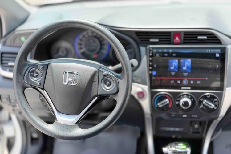 Used Honda Crider 2016 1.8L CVT Luxury Edition Interior 2