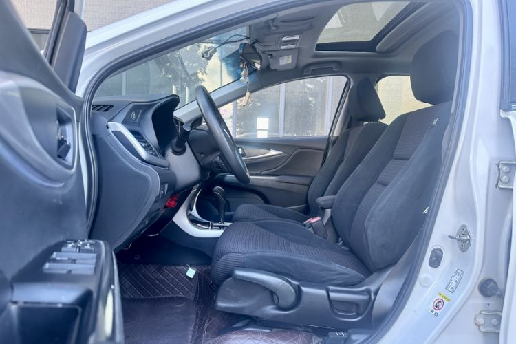 Used Honda Crider 2016 1.8L CVT Luxury Edition Interior 3