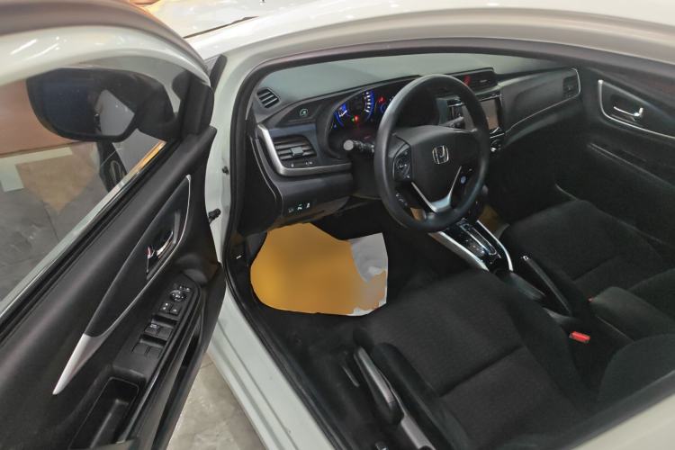 Used Honda Crider 2016 1.8L CVT Luxury Edition Interior 3