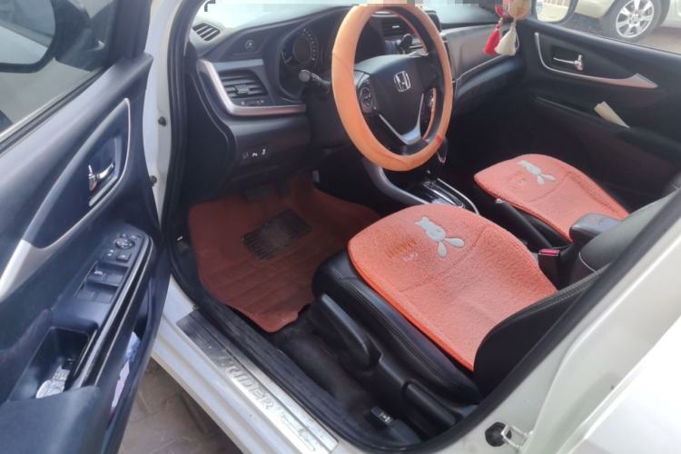 Used Honda Crider 2016 1.8L CVT Luxury Edition Interior 3