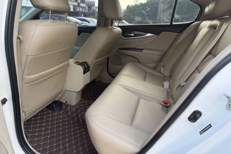 Used Honda Crider 2016 1.8L CVT Comfort Version Interior 3