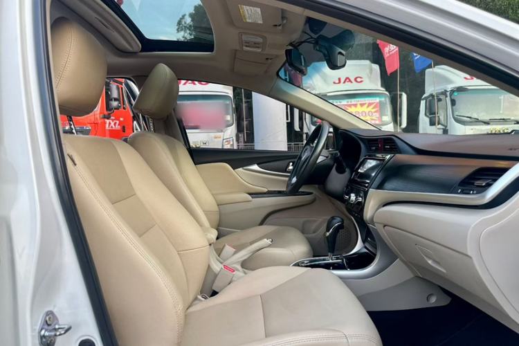 Used Honda Crider 2016 1.8L CVT Luxury Edition Interior 3