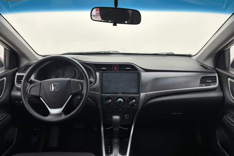 Used Honda Crider 2016 1.8L CVT Comfort Version Interior 3