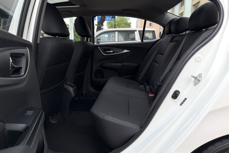 Used Honda Crider 2016 1.8L CVT Luxury Edition Interior 3