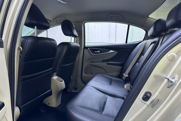Used Honda Crider 2016 1.8L CVT Comfort Version Interior 4