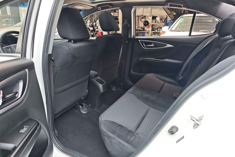 Used Honda Crider 2016 1.8L CVT Luxury Edition Interior 4