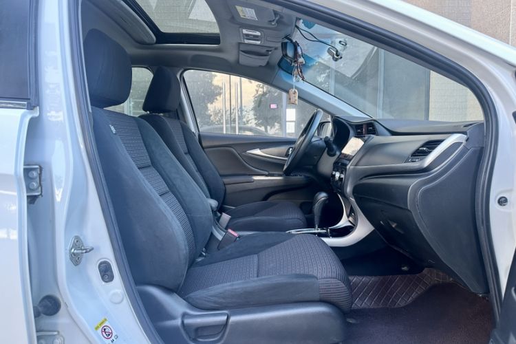 Used Honda Crider 2016 1.8L CVT Luxury Edition Interior 5