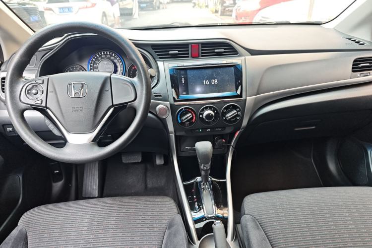 Used Honda Crider 2016 1.8L CVT Luxury Edition Interior 5