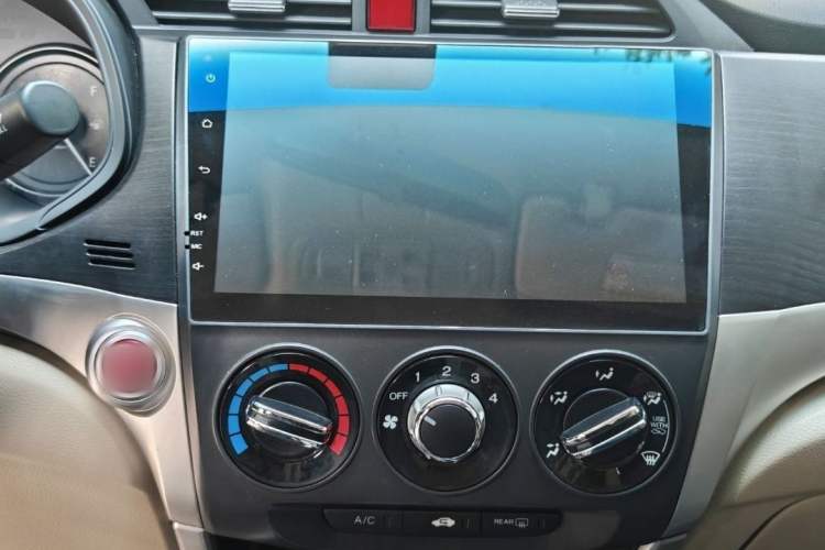 Used Honda Crider 2016 1.8L CVT Luxury Edition Interior 5