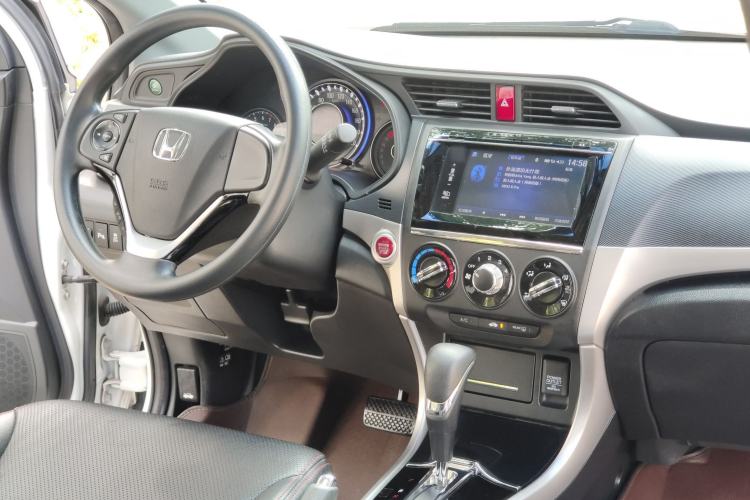 Used Honda Crider 2016 1.8L CVT Luxury Edition Interior 5