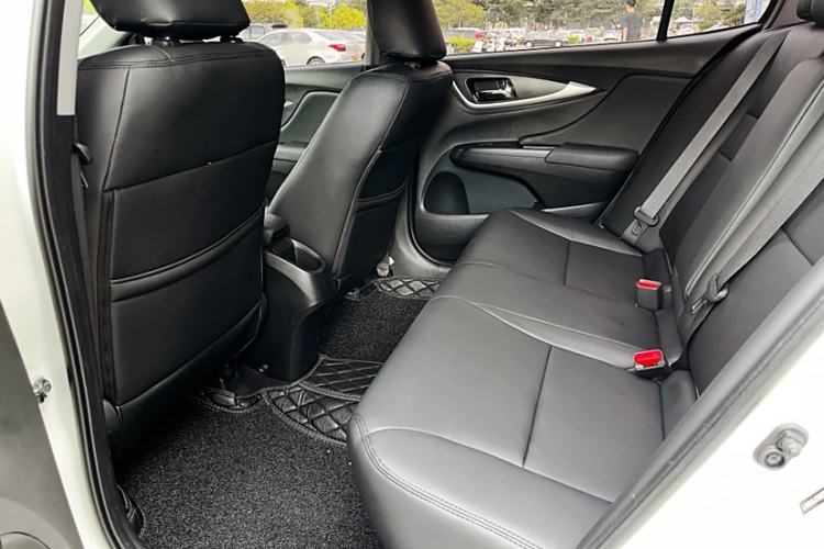 Used Honda Crider 2016 1.8L CVT Luxury Edition Interior 6