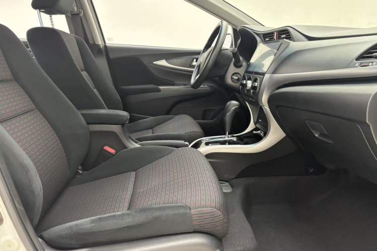 Used Honda Crider 2016 1.8L CVT Comfort Version Interior 6