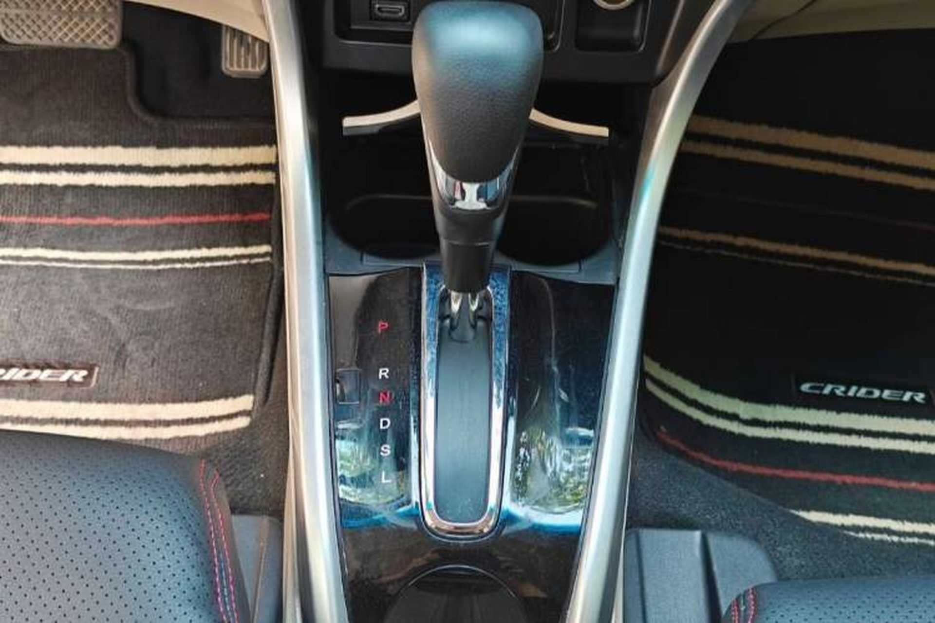 Used Honda Crider 2016 1.8L CVT Luxury Edition Interior 6