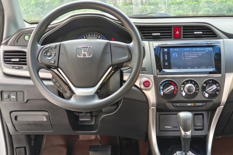 Used Honda Crider 2016 1.8L CVT Luxury Edition Interior 8