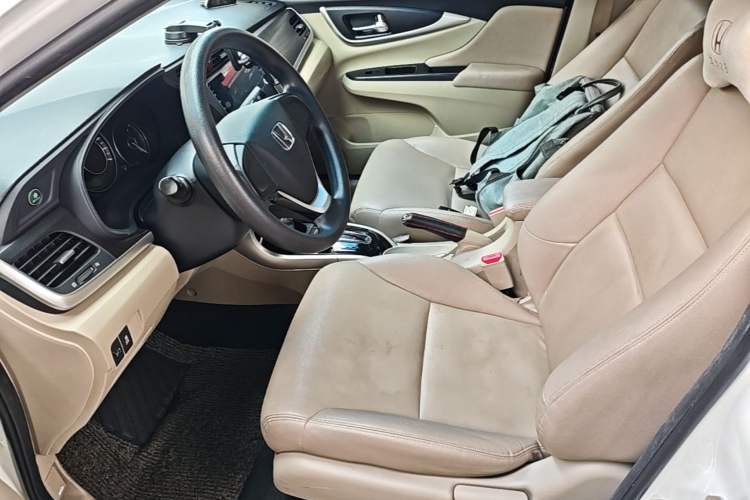 Used Honda Crider 2016 1.8L CVT Comfort Version Left Front Seat