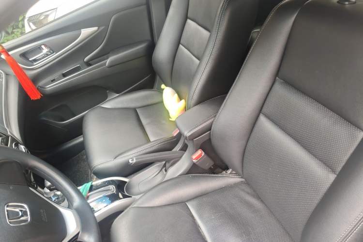 Used Honda Crider 2016 1.8L CVT Luxury Edition Left Front Seat