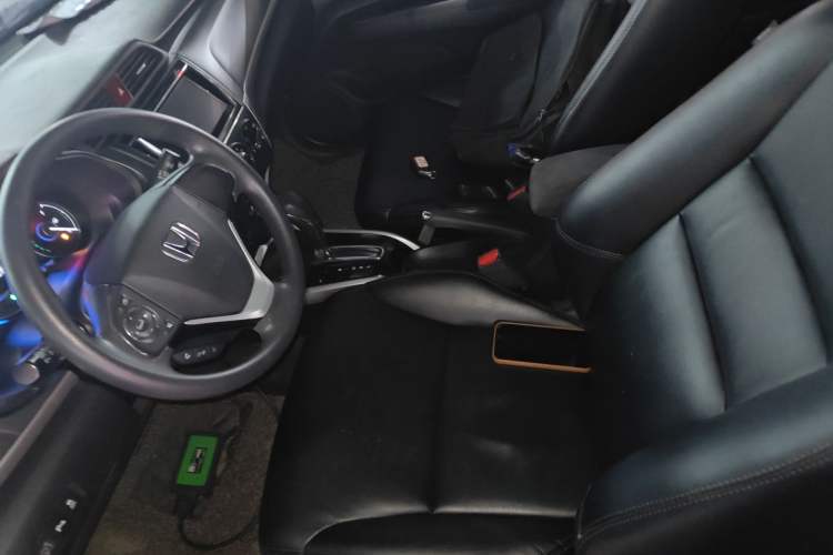 Used Honda Crider 2016 1.8L CVT Luxury Edition Left Front Seat