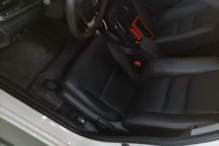 Used Honda Crider 2016 1.8L CVT Comfort Version Left Front Seat